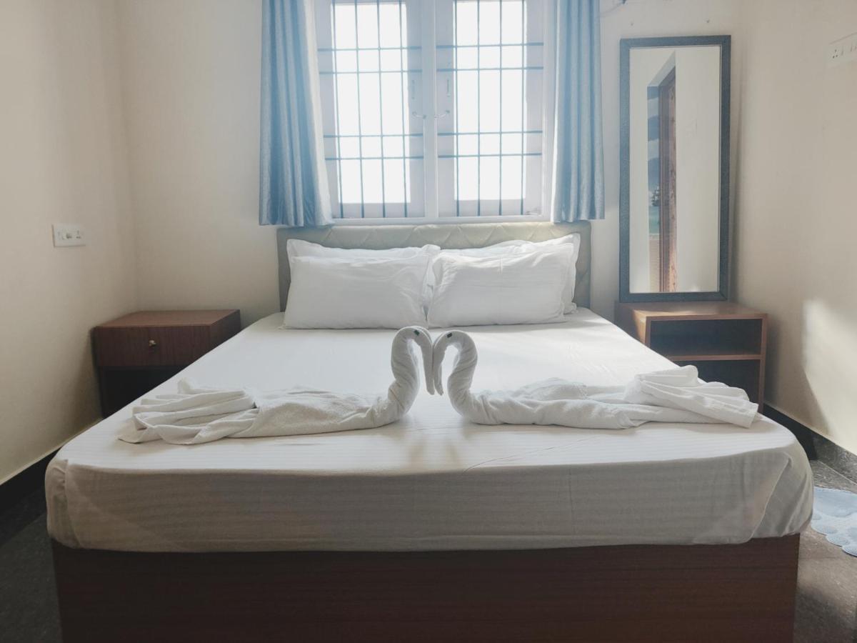 S3 Beach House Pondicherry Eksteriør bilde