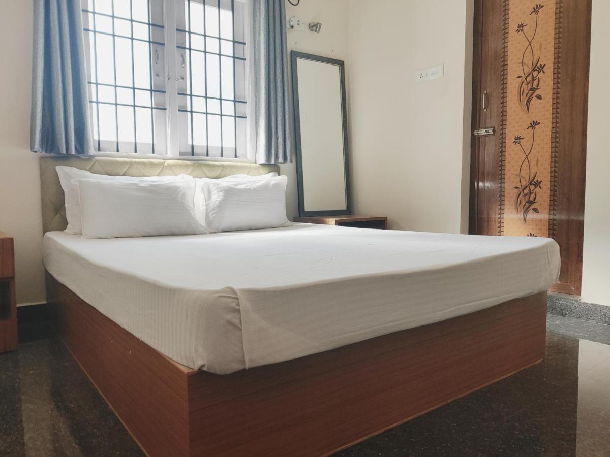 S3 Beach House Pondicherry Eksteriør bilde