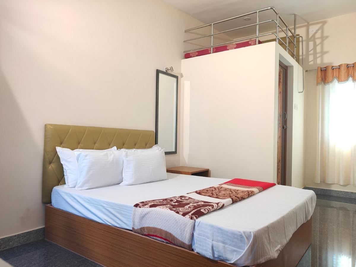 S3 Beach House Pondicherry Eksteriør bilde